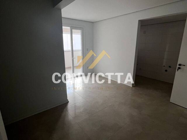 Apartamento para Venda em Caxias do Sul - 2