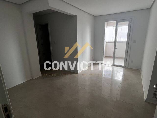 Apartamento para Venda em Caxias do Sul - 3