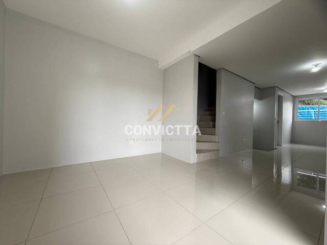 #1444 - Sobrado para Locação em Caxias do Sul - RS - 2