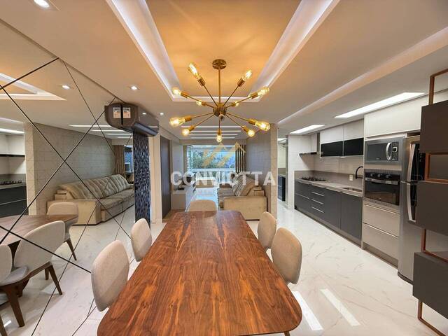 Apartamento para Venda em Caxias do Sul - 2