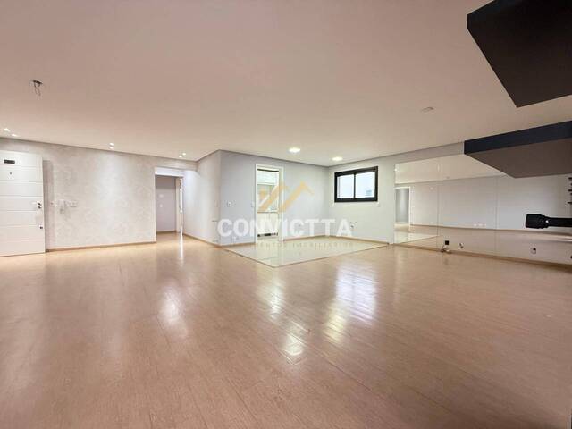 Apartamento para Venda em Caxias do Sul - 2