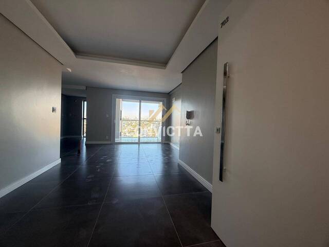 Apartamento para Venda em Caxias do Sul - 4