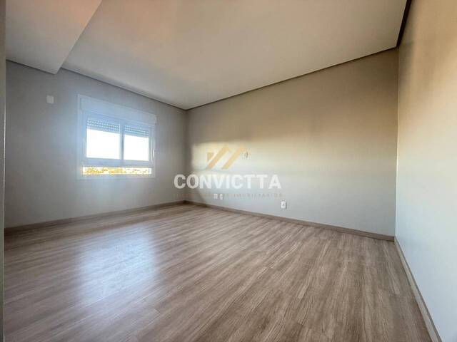 Apartamento para Venda em Caxias do Sul - 5